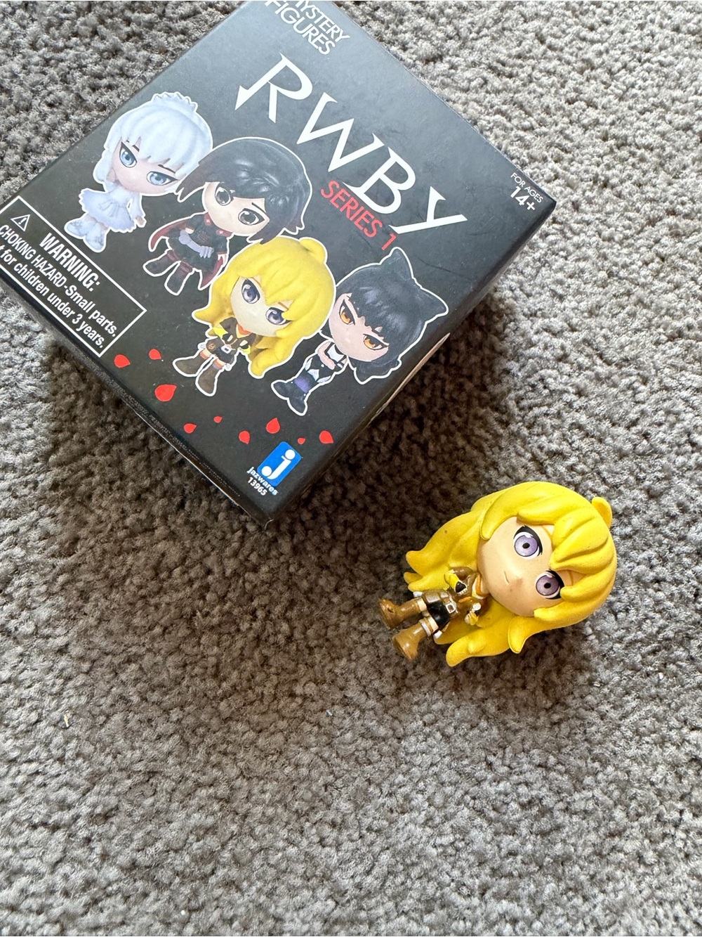 RWBY Yang Xiao Long Yellow Vinyl Figure - Series 1